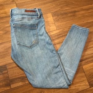 Light Wash Skinny Jeans